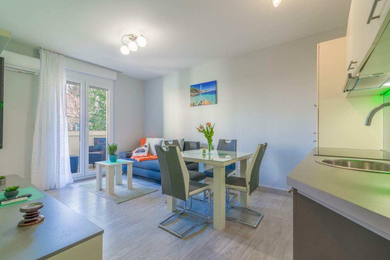 Apartment Ruzmarin - New Zadar
